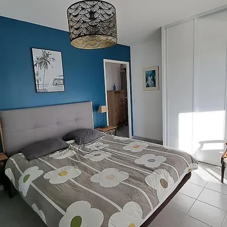 Apartmán T4 Classe 3 Etoiles, Centre, Au Calme, Parkings