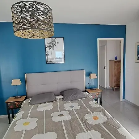 T4 Classe 3 Etoiles, Centre, Au Calme, Parkings Apartment *