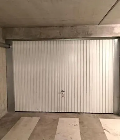 T4 Classe 3 Etoiles, Centre, Au Calme, Parkings Apartment *